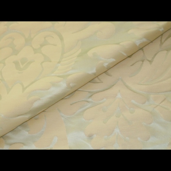 Beacon Hill Savannah Belle Ice Damask Fabric - Picture 14 of 16